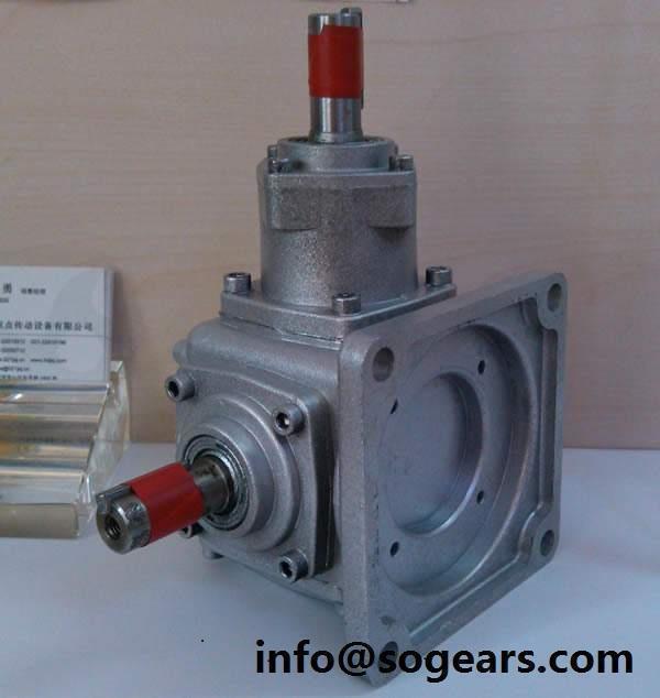 T series right angle spiral bevel gearbox, right angle bevel gear reducer  with two shafts, right angle gearbox with 1 1 speed increase, gear box  ratio 1 to 1, t series angle