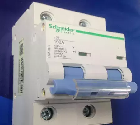 Schneider Circuit Breaker Model