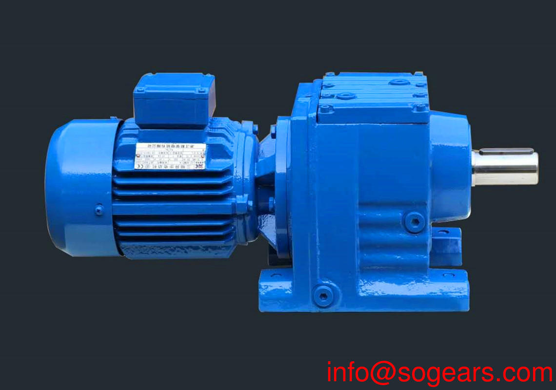 Coaxial helical inline gearbox