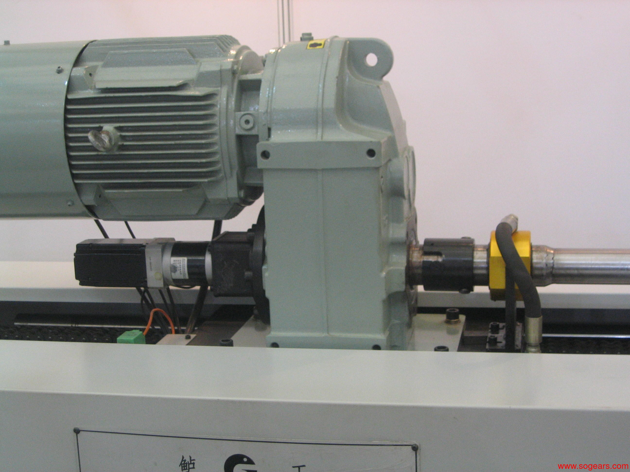 Linear motion gearbox